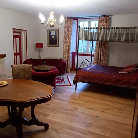 בית הארחה Chateau Le Val 3*