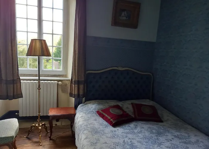 Chateau Le Val بيت ضيافة Brix